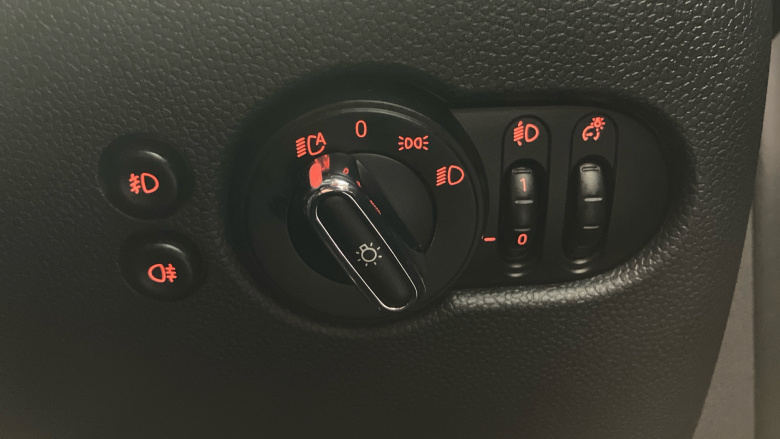 MINI Hatchback 1.5 Cooper Classic II 3dr Petrol Hatchback